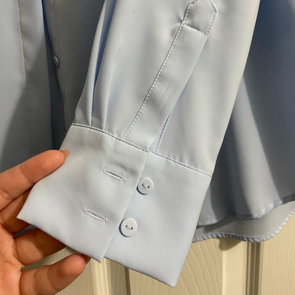 H&M Blouse - Picture 2 of 4